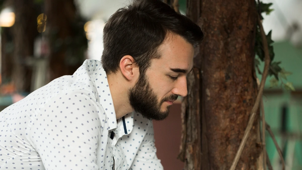 Growing Up Poor Gave Me a Scarcity Mindset — Here’s How I’m Rewiring It