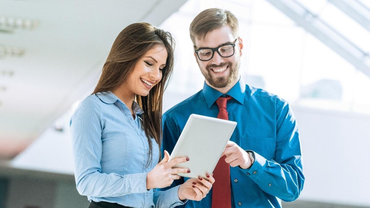 How to Manage Your Money with the Right Software