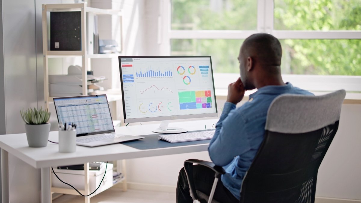 My Daily Money Dashboard: The Apps I Use to Track Every Dollar