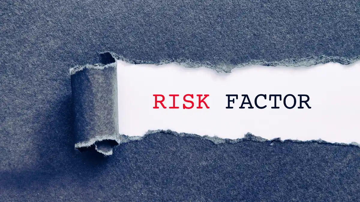 Risk factors that can impact dividend investing strategies and outcomes