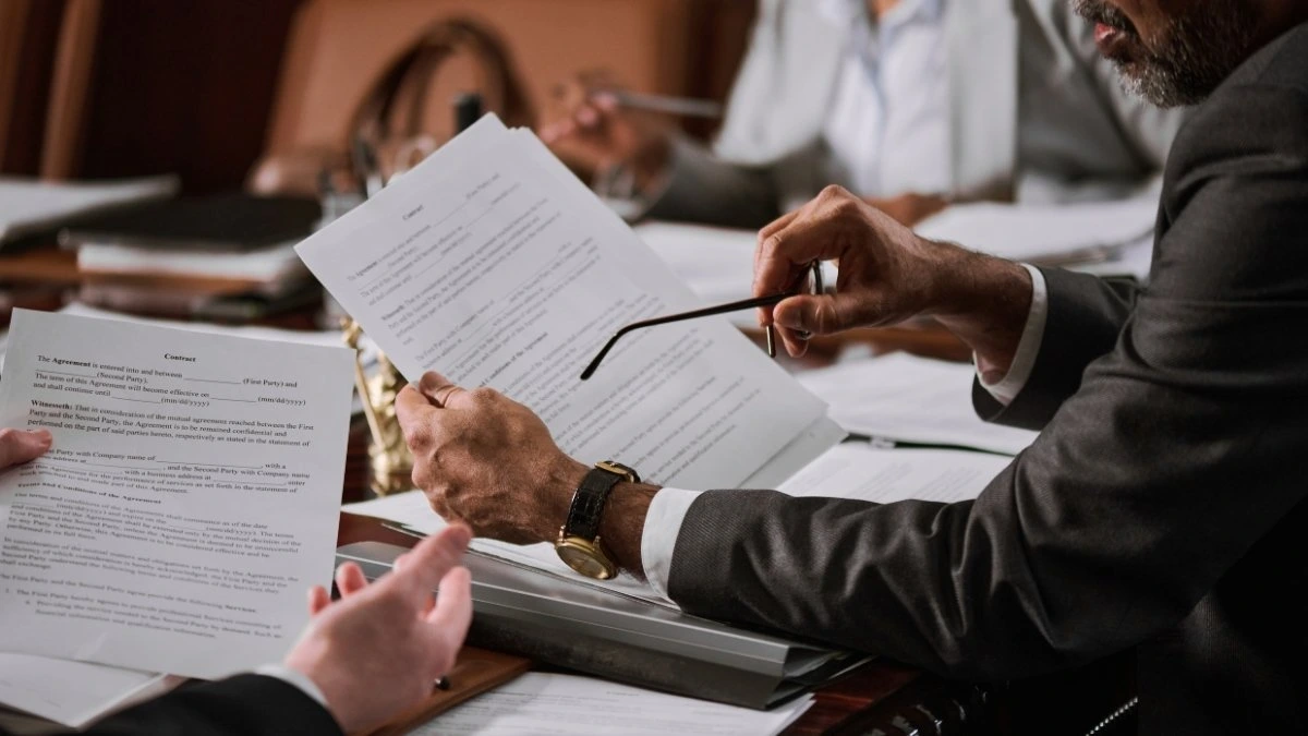 The Critical Red Line: Understanding and Avoiding the Modified Endowment Contract (MEC)