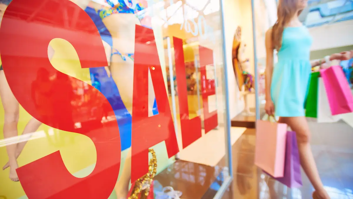 The Decoy Effect - The "Useless" Option That Makes You Choose the More Expensive One