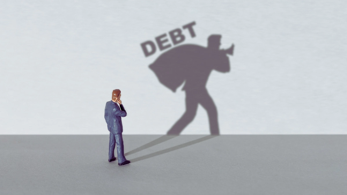 The Snowball Fallacy (Focusing Solely on Smallest Debts)