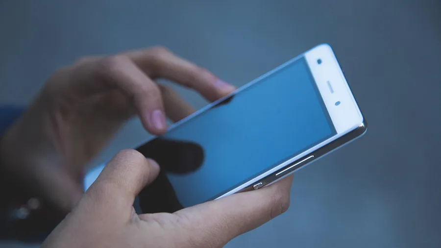 Lifeline Discounts Reduce Monthly Cell and Broadband Bills