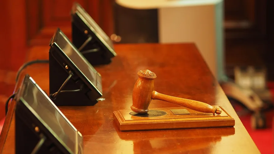 Delaying Estate Document Updates While Holding Legacy Beneficiaries