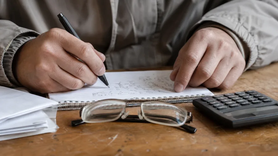How a 1% Fee Erases 20% of Your Lifelong Nest Egg