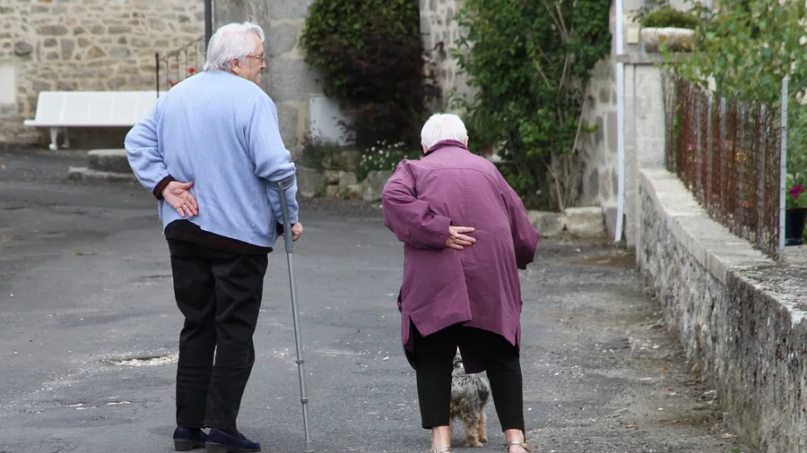 Social Circles Required Deliberate Rebuilding as Peers Aged