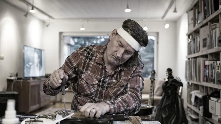 Relatives ask for free labor on weekday home and repair projects